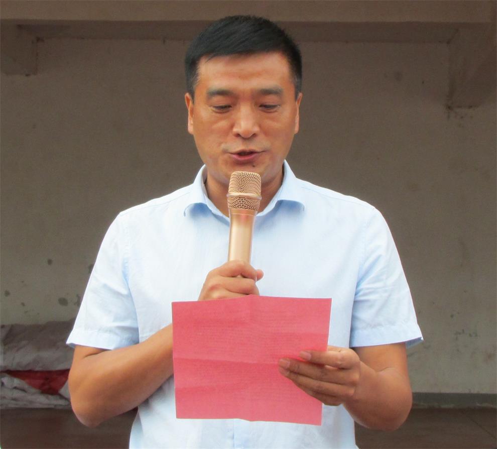 罗校.jpg 罗校.jpg