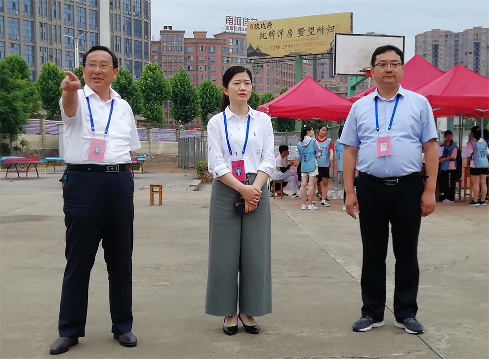 郑敏.jpg 郑敏.jpg