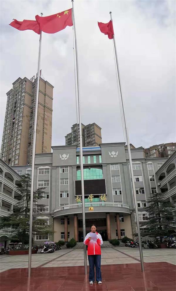 学生.jpg